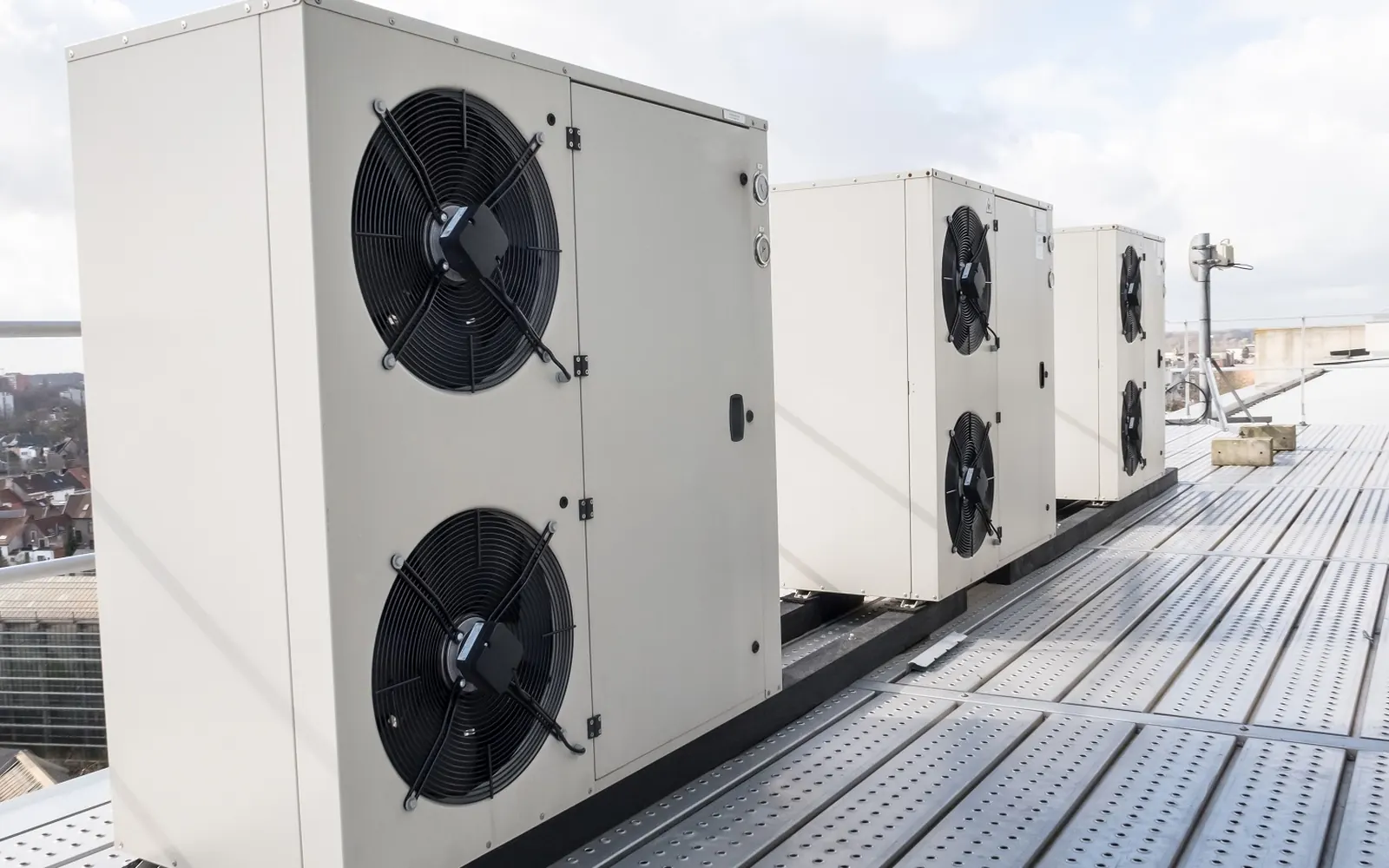 Rooftop condensing units on a commercial building